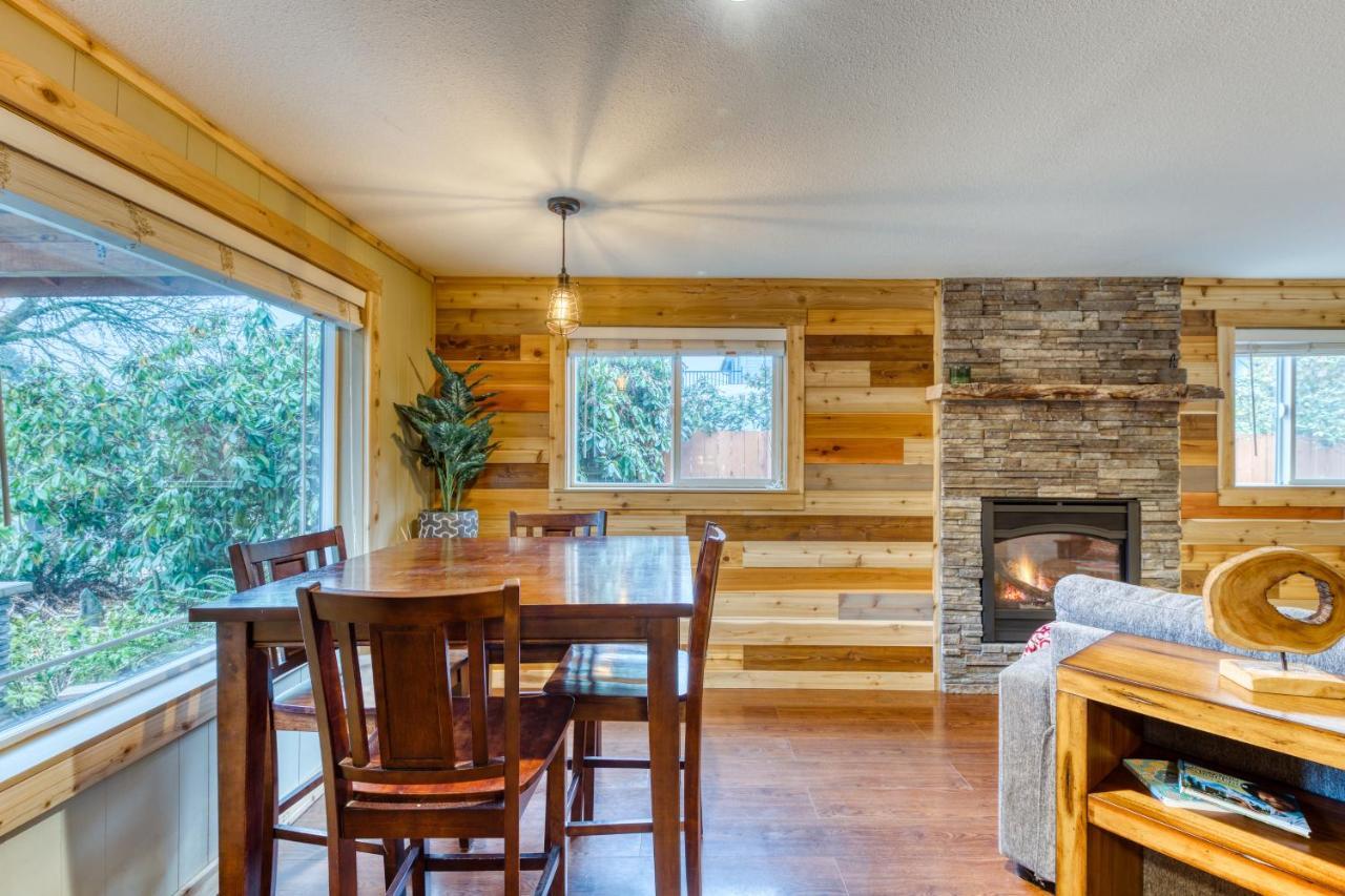 Cozy Coleman St. Cottage Bethel 외부 사진